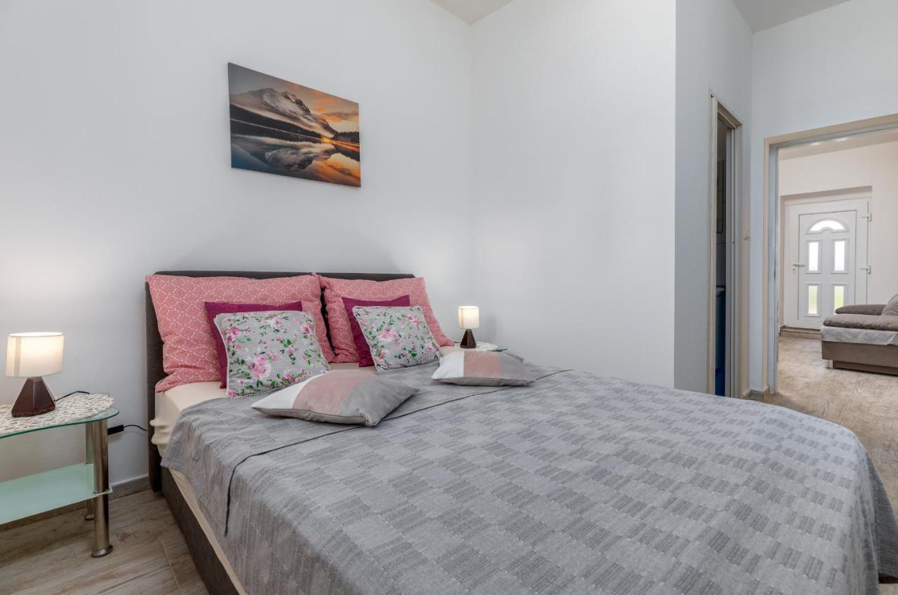 Apartmani Magdalena Пула Екстериор снимка